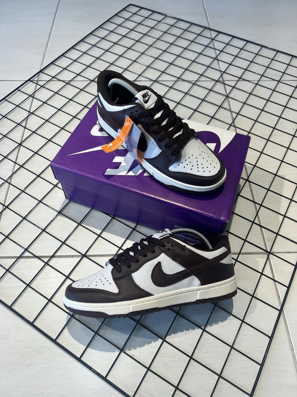 TÊNIS NIKE DUNK LOW - CACAO