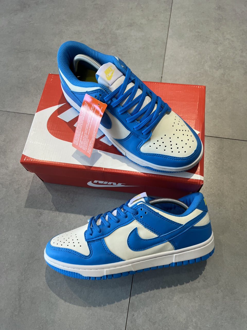 TÊNIS NIKE DUNK LOW - COAST