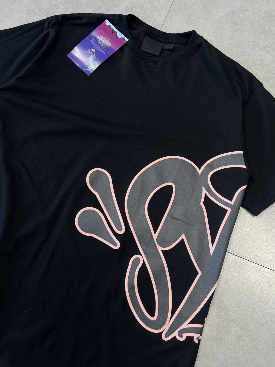 CONJUNTO SYNA WORLD LOGO