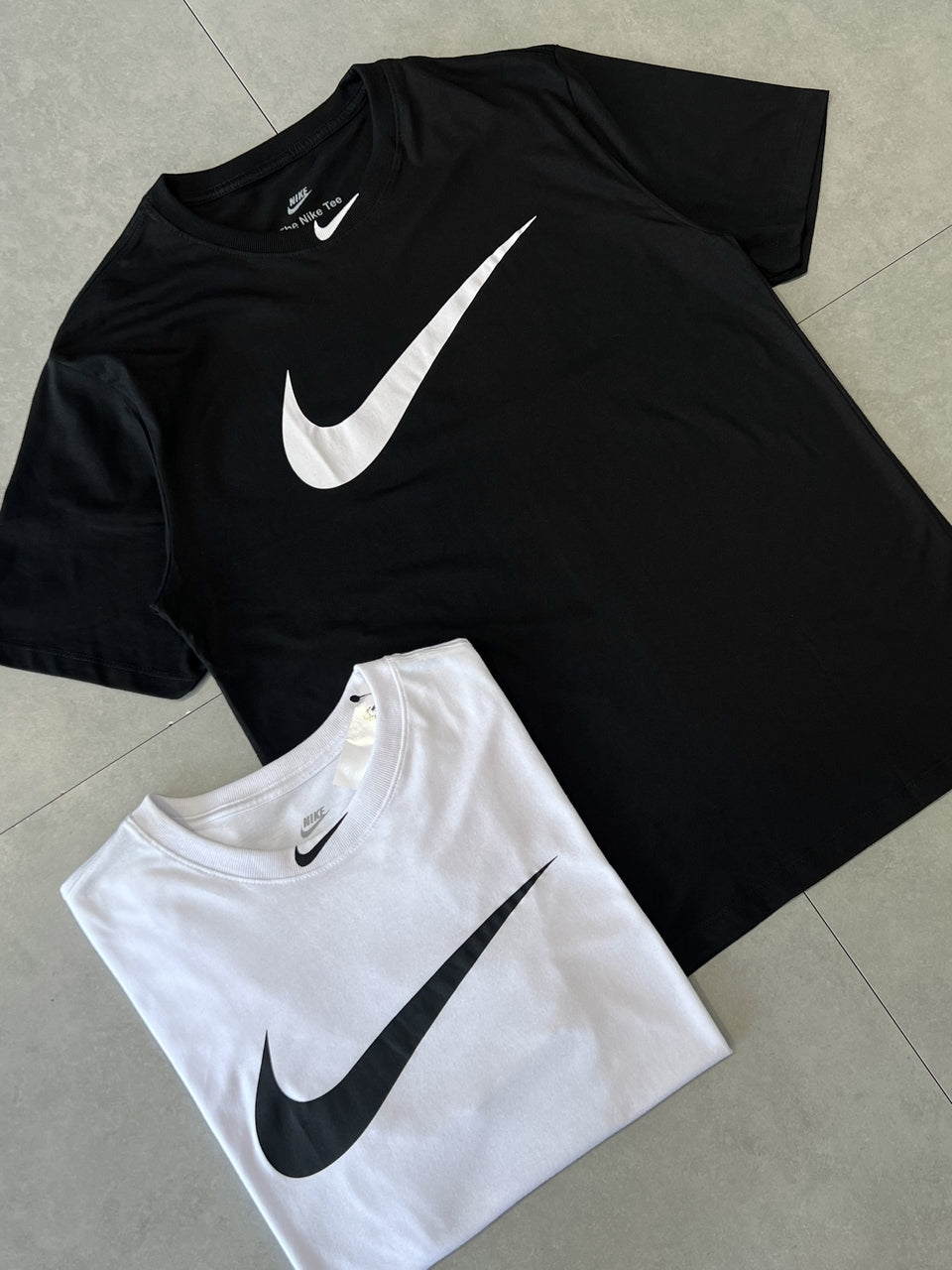 CAMISETA NIKE DOUBLE SWOOSH
