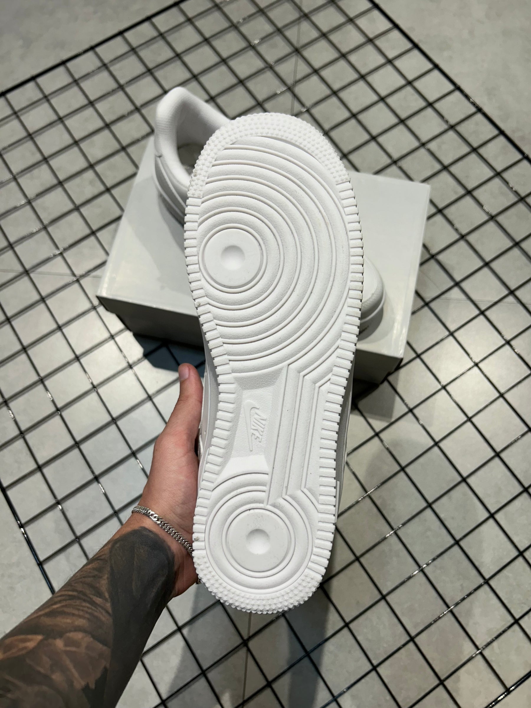 TÊNIS NIKE AIR FORCE - TRIPLE WHITE