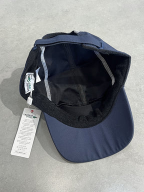 BONÉ LACOSTE COLORBLOCK - AZUL MARINHO