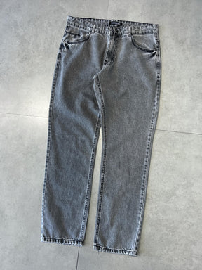 CALÇA JEANS RETA "CLEAN STONE" - 7569
