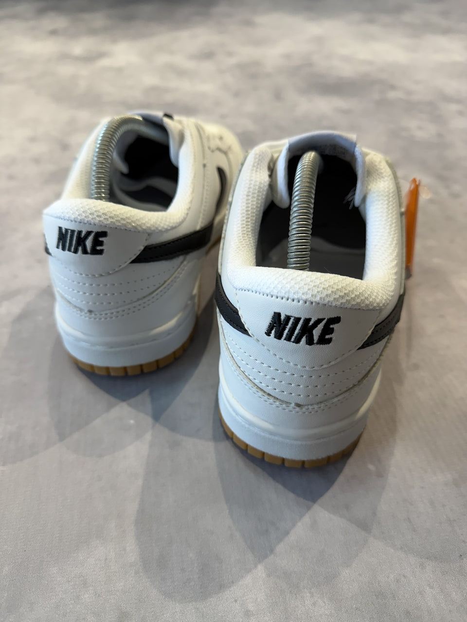 TÊNIS NIKE DUNK LOW "WHITE GUM"