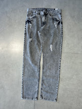 CALÇA JEANS RETA " DESTROYED GREY " - 7566