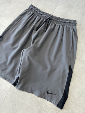 BERMUDA NIKE CHALLENGER