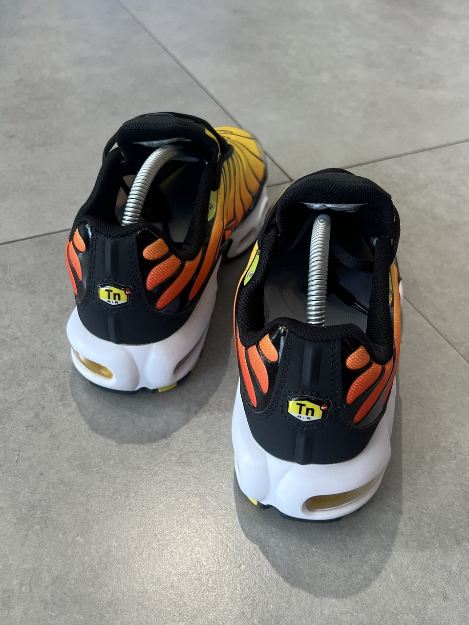 TÊNIS NIKE AIR MAX PLUS TN - SUNSET