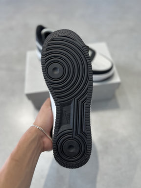 TÊNIS NIKE AIR FORCE 1 - PANDA