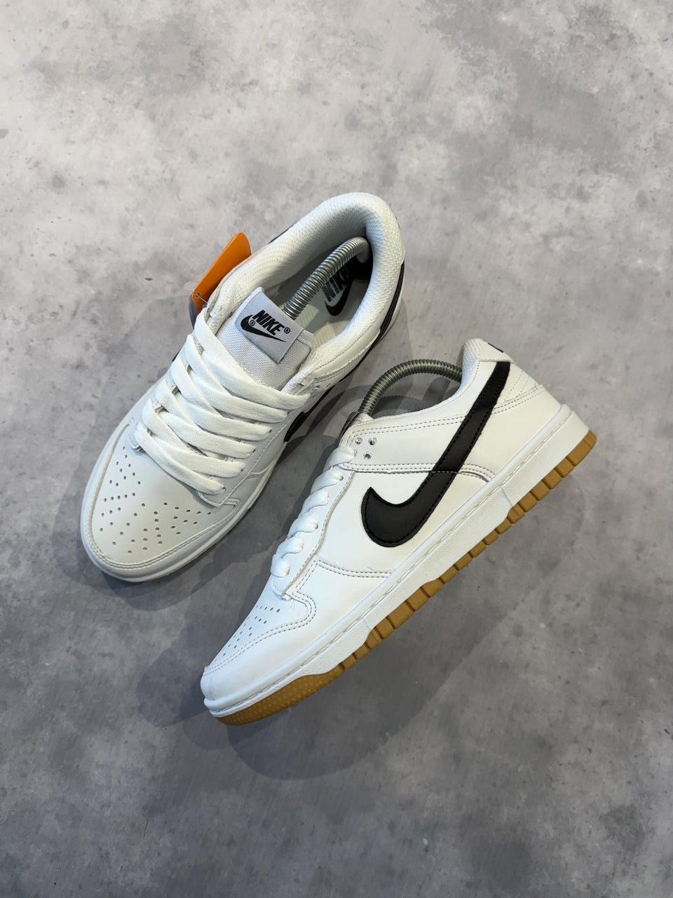 TÊNIS NIKE DUNK LOW "WHITE GUM"