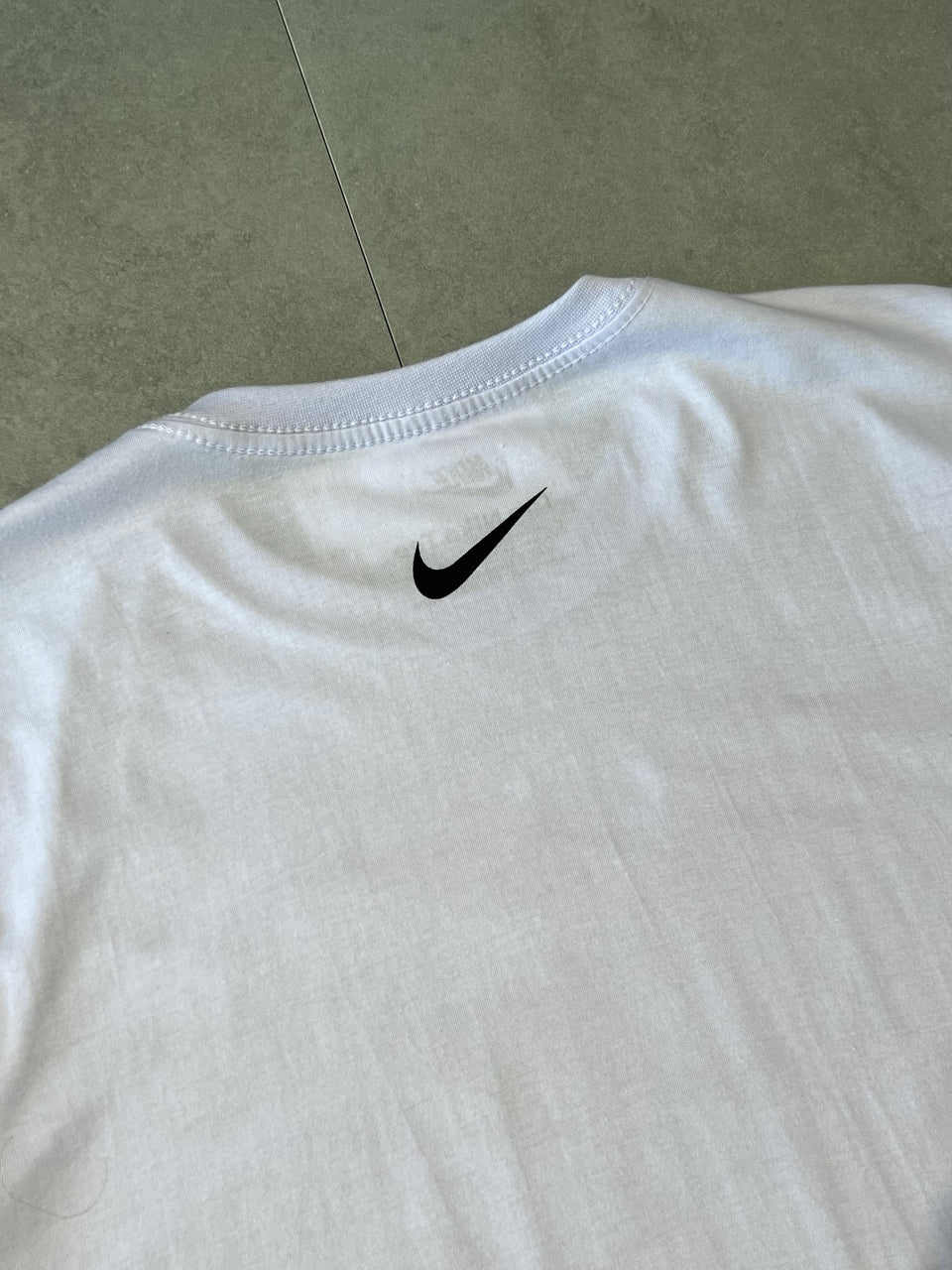 CAMISETA NIKE BIG SWOOSH