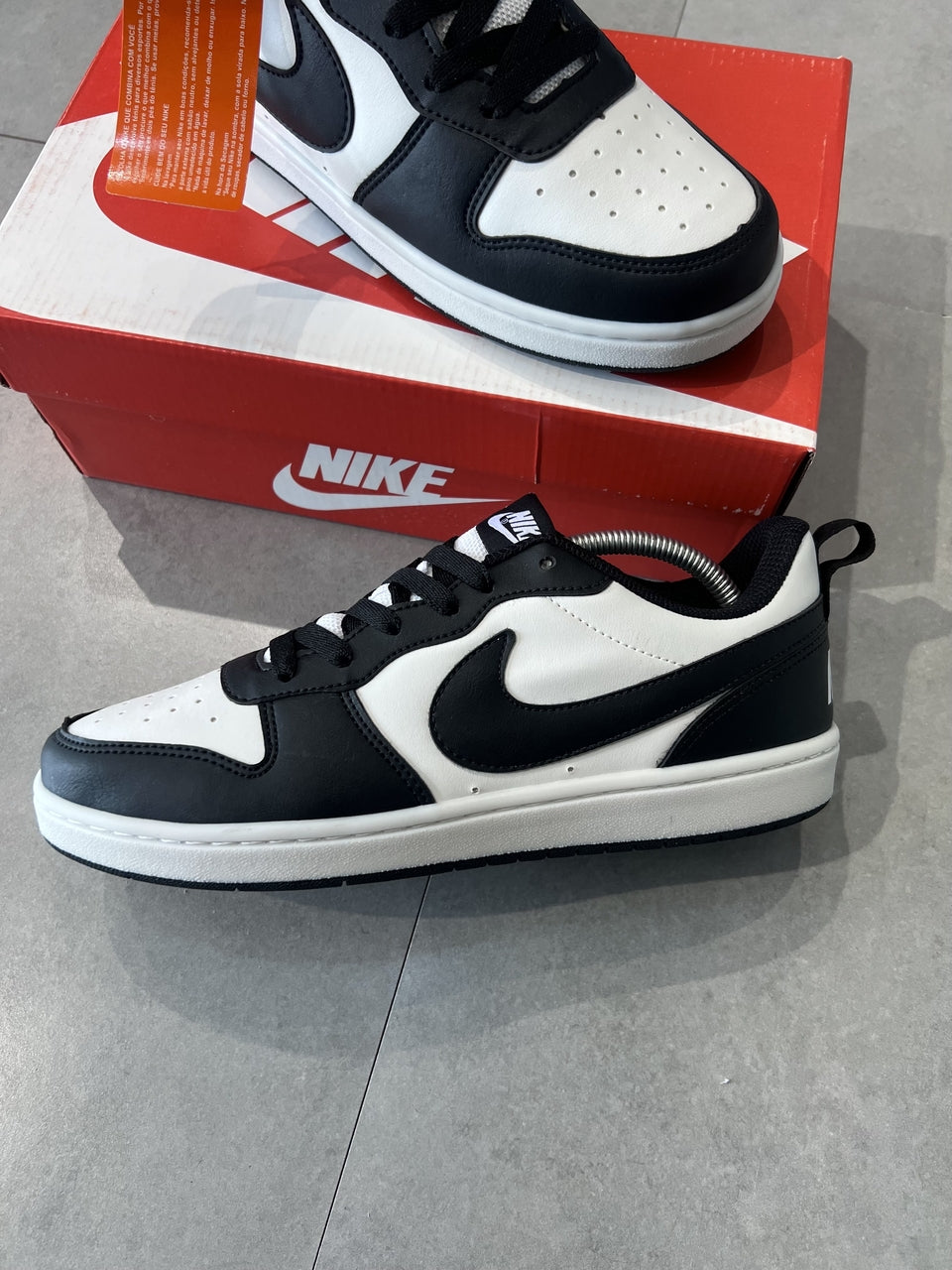 TÊNIS NIKE COURT BOROUGH LOW