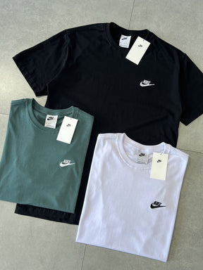 CAMISETA NIKE SPORTSWEAR - BÁSICA