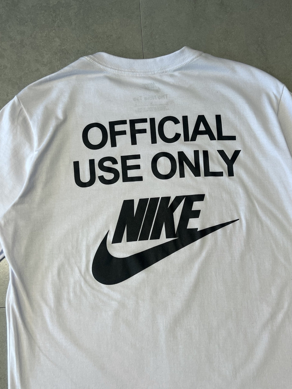 CAMISETA NIKE ONLY