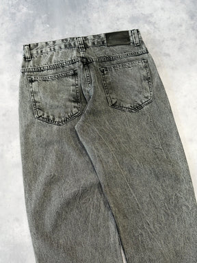 CALÇA JEANS RETA "CLASSIC STONE" - 003