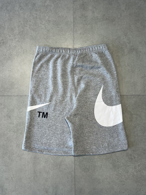 BERMUDA MOLETOM NIKE BIG SWOOSH TM