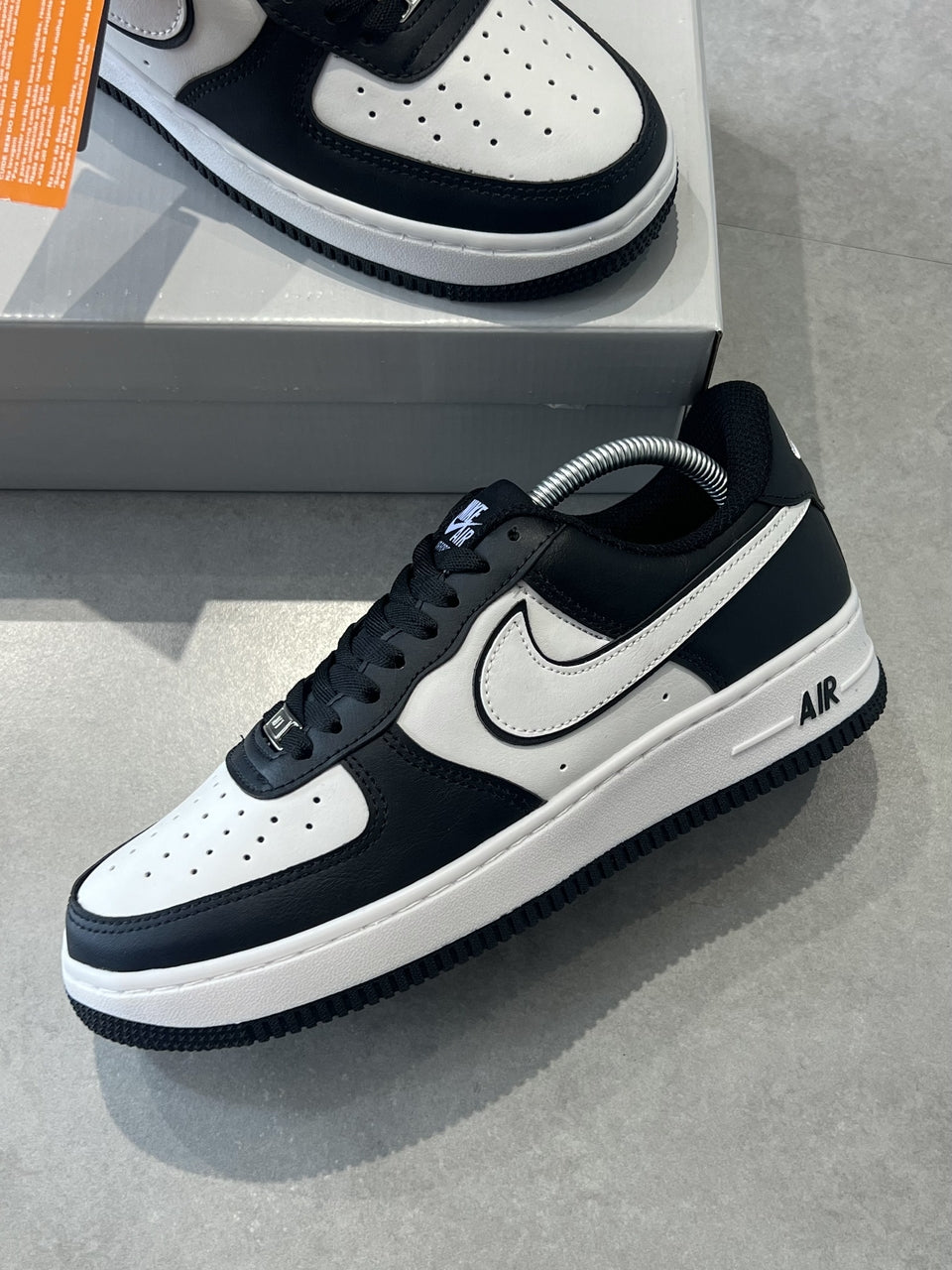 TÊNIS NIKE AIR FORCE 1 - PANDA