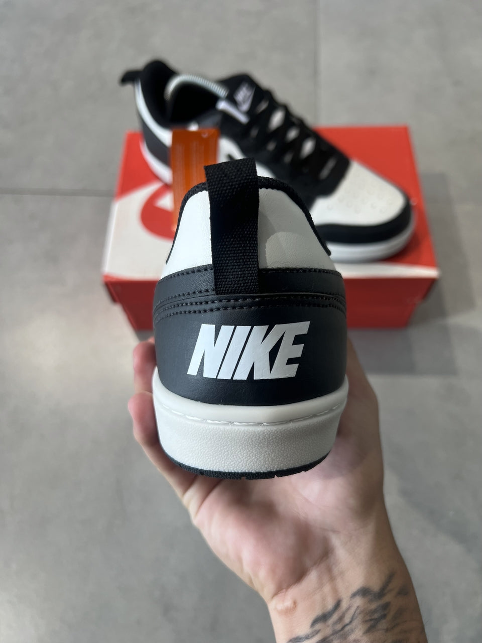 TÊNIS NIKE COURT BOROUGH LOW