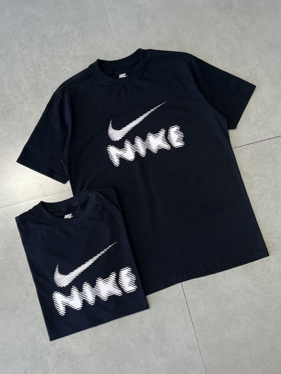 CAMISETA NIKE HYVERSE