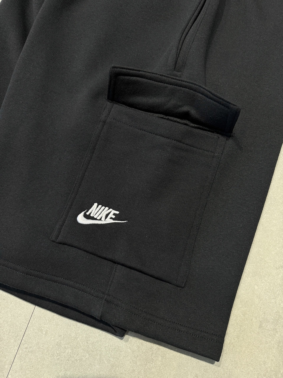 BERMUDA MOLETOM NIKE CARGO