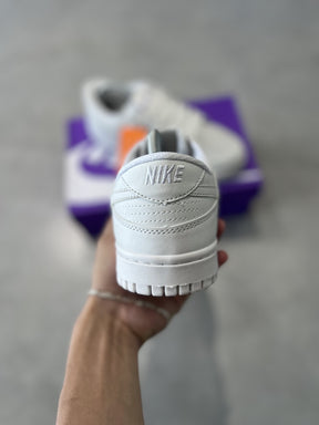 TÊNIS NIKE DUNK LOW - TRIPLE WHITE