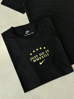 CAMISETA NIKE JUST DO IT GOLD