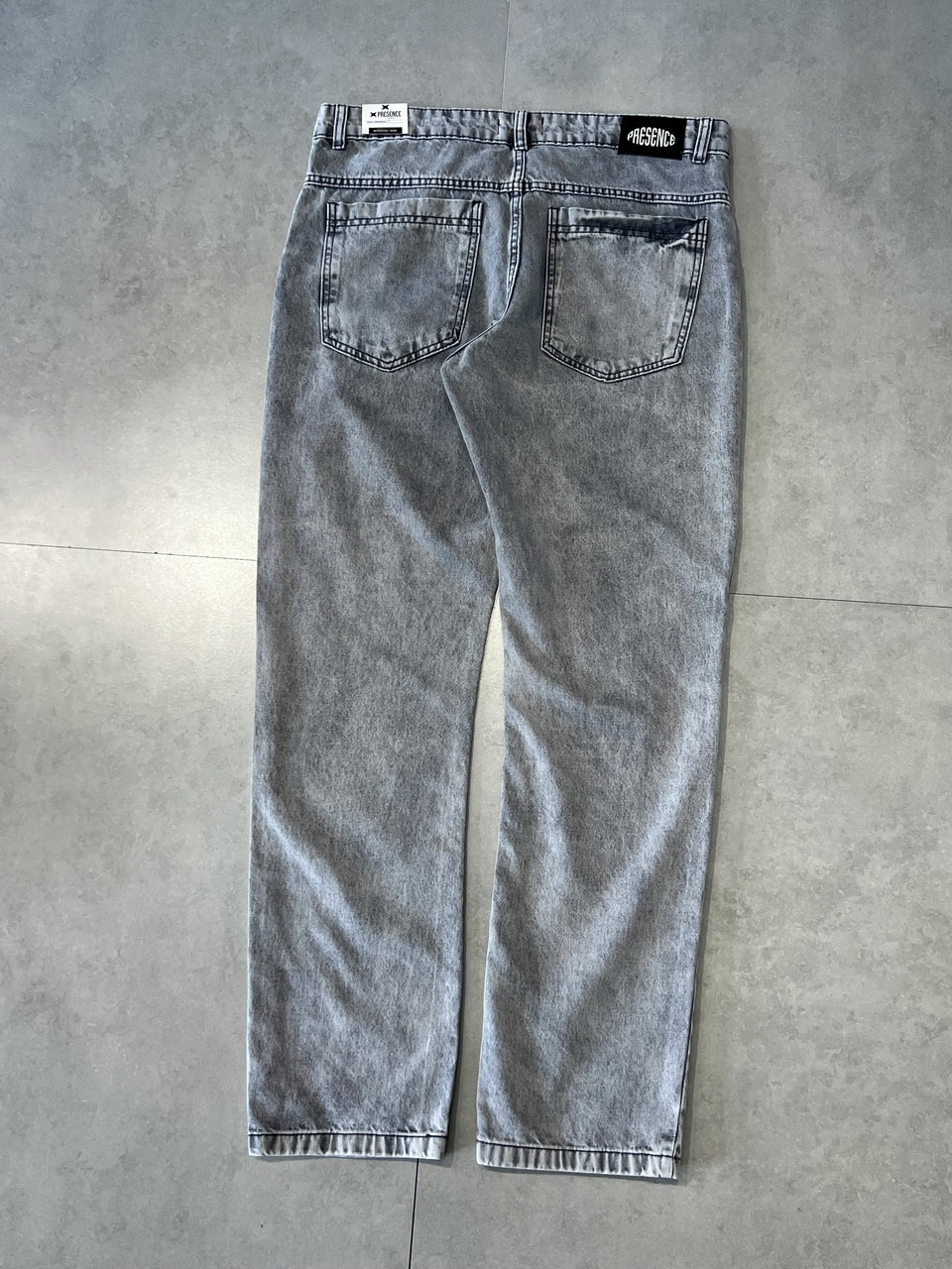 CALÇA JEANS RETA "LIGHT GREY" - 7579